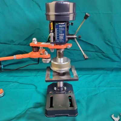 Sertisseuse de boite de conserve ZK1699