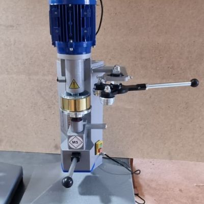 Sertisseuse de boite MS